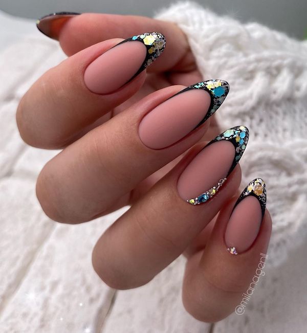 60 Joyful Christmas Nails Ideas