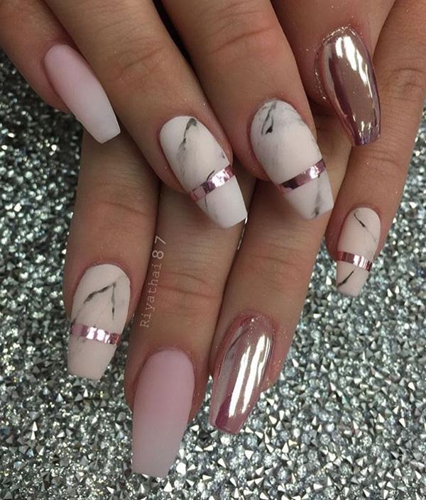 55+ Creative and Chic Chrome Nail Art Ideas