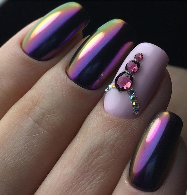 55+ Creative and Chic Chrome Nail Art Ideas