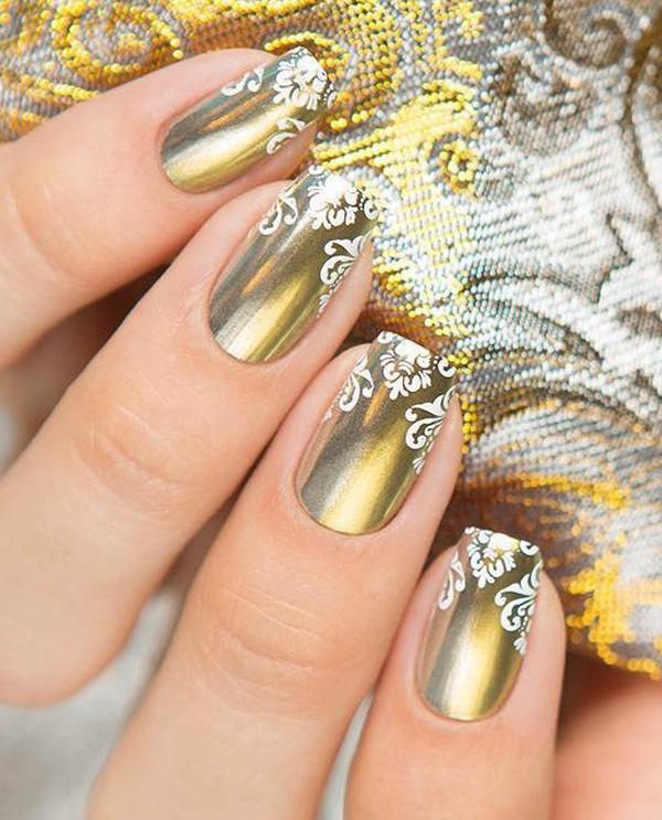 55+ Creative and Chic Chrome Nail Art Ideas