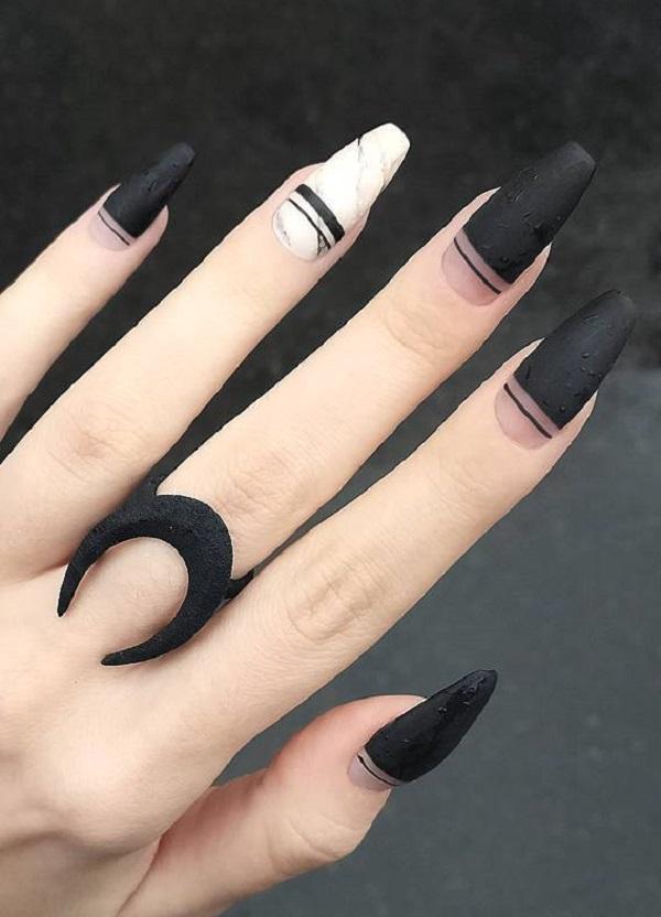 55 Stripes Nail Art Ideas