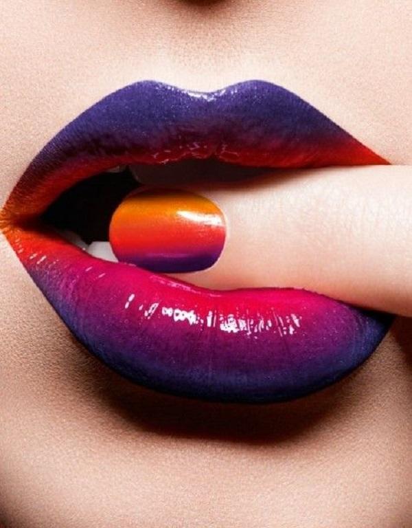 30 Matching nails and lipstick makeups