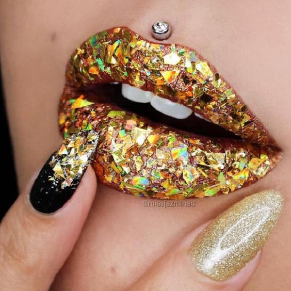 30 Matching nails and lipstick makeups