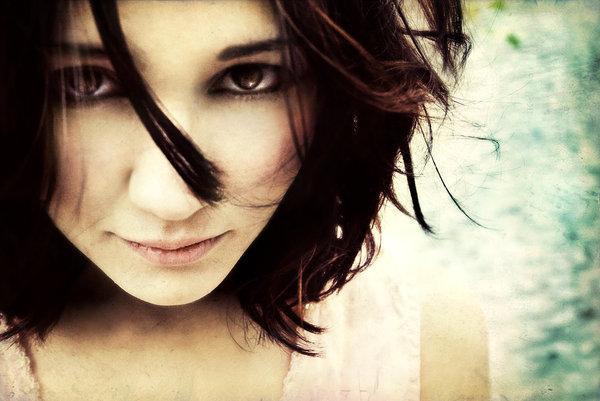 Eye-catching Portraits by Caitlin Worthington