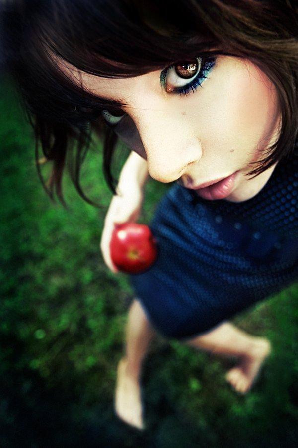 Eye-catching Portraits by Caitlin Worthington
