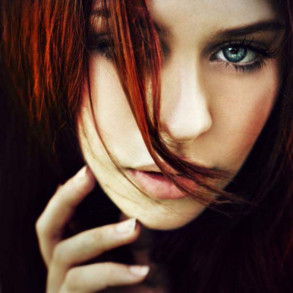 Eye-catching Portraits by Caitlin Worthington