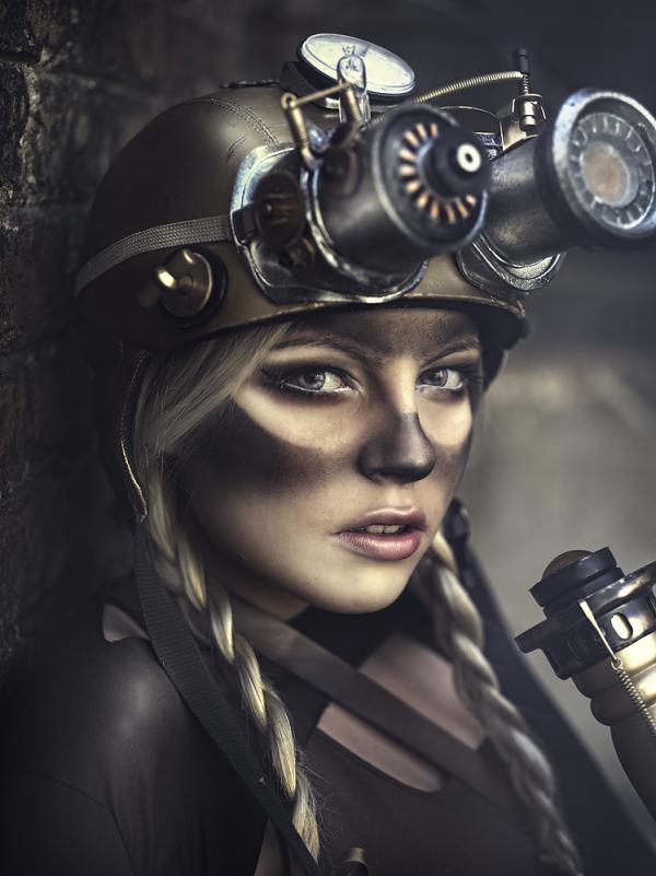 Steampunk Fashion by Rebeca Saray