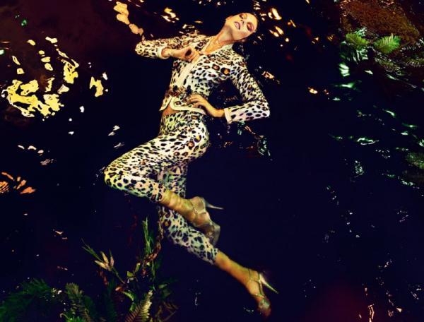 Patricia van der Vliet Floats