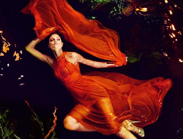 Patricia van der Vliet Floats