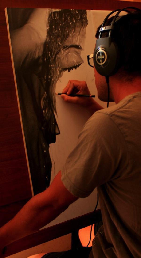 Mind-Blowing Photorealistic Pencil Drawing