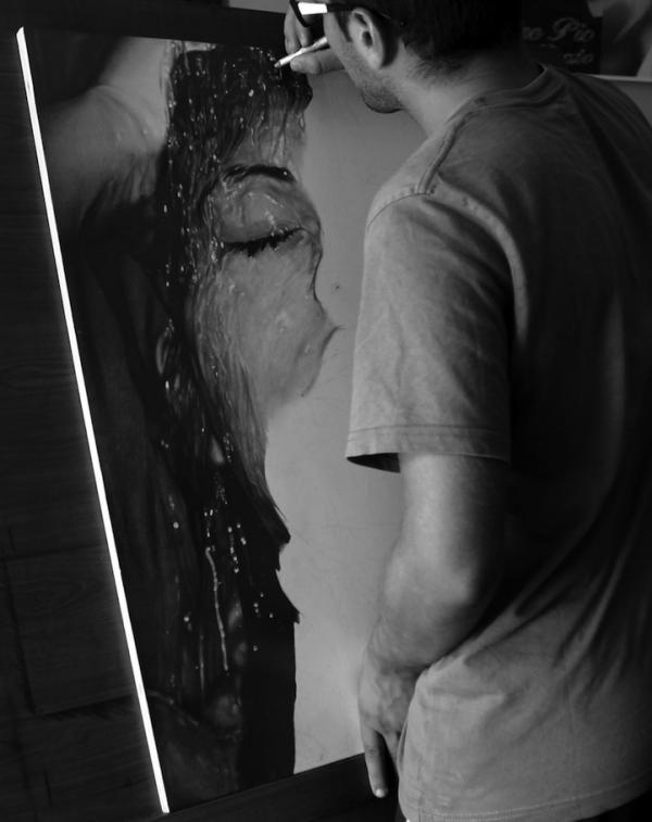 Mind-Blowing Photorealistic Pencil Drawing