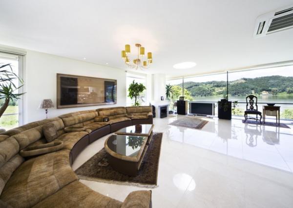 35 Luxurious Living Room Designs