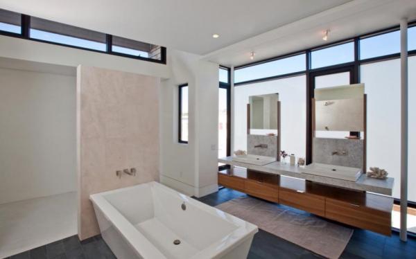 30 Elegant Bathroom Designs