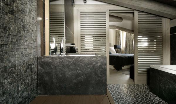 Chalet Black Pearl