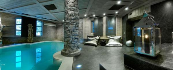 Chalet Black Pearl