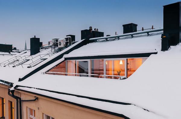 7-Room Stockholm Duplex with Cozy Interior Designs