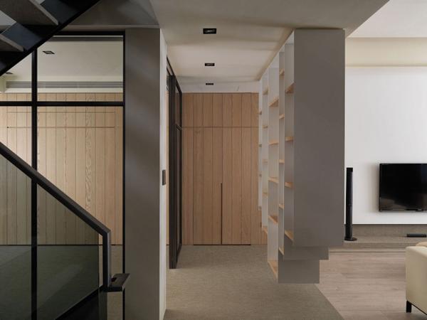 Elegant Interior Design of A Multilevel Apartment