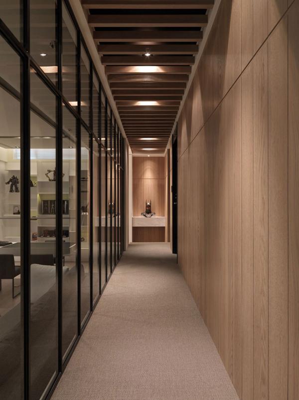 Elegant Interior Design of A Multilevel Apartment