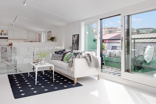 Exceptional Attic Duplex for an Idyllic Lifestyle