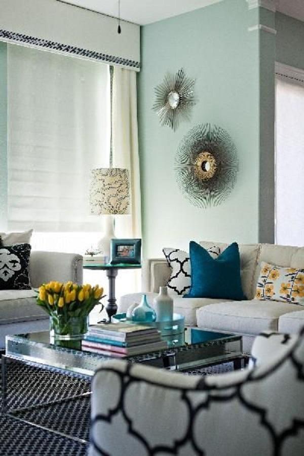 35 Vases and flowers living room ideas