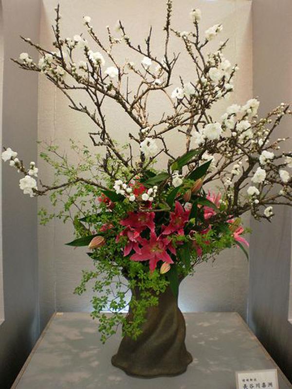 35 Vases and flowers living room ideas