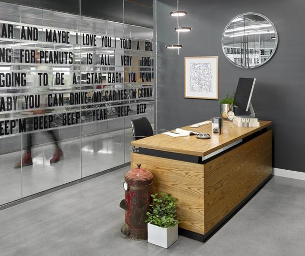 20 inspirational Office Decor Designs