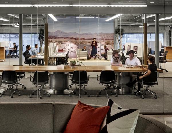 20 inspirational Office Decor Designs