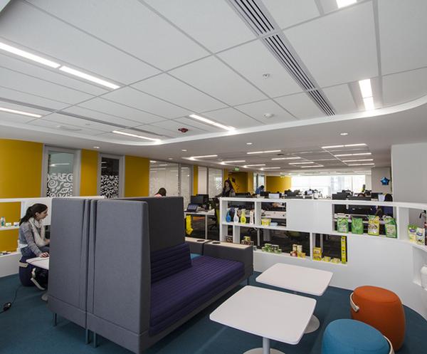 20 inspirational Office Decor Designs
