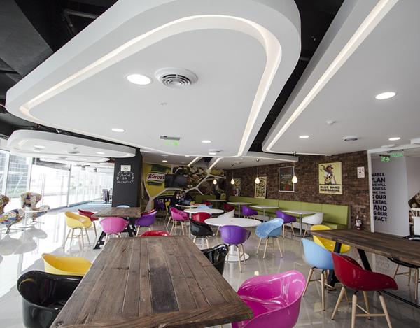 20 inspirational Office Decor Designs