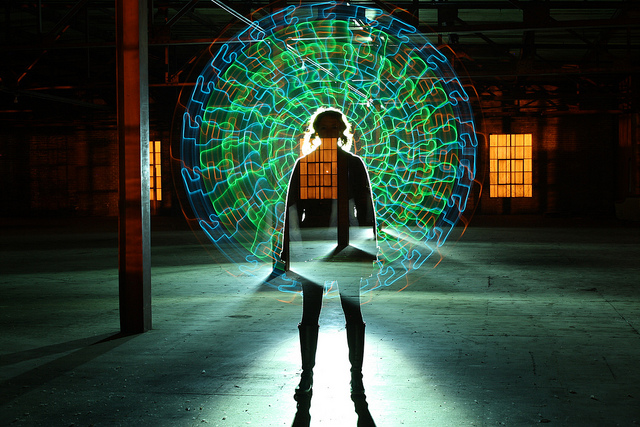 20 Mind Melting Examples of Light Painting