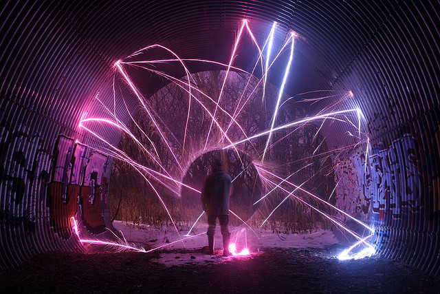 20 Mind Melting Examples of Light Painting