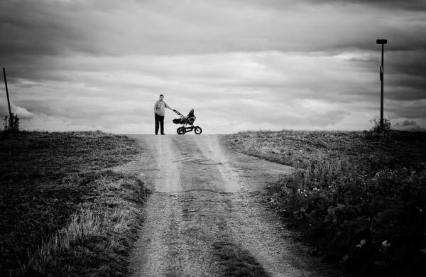 30 Engaging Documentary Photos