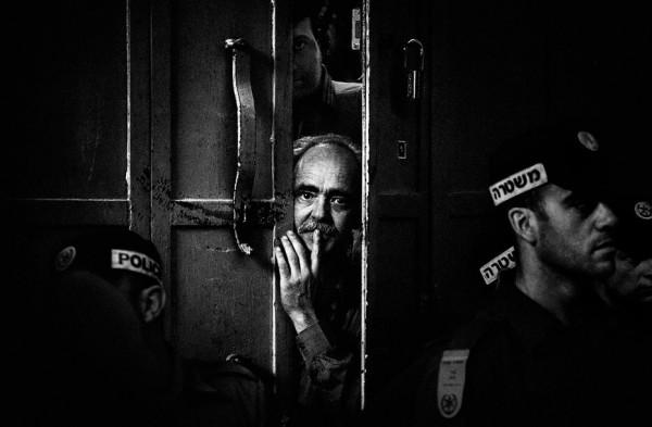 30 Engaging Documentary Photos