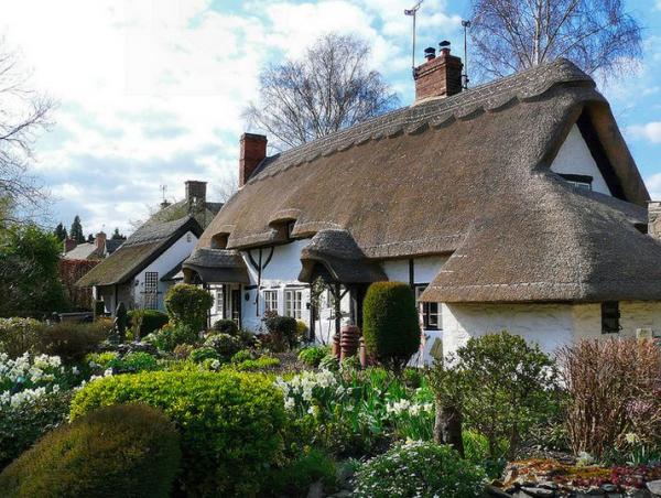 Thatched Houses England