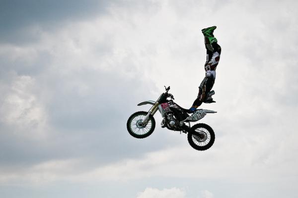 Astonishing Photos Demonstrating Art of Balance