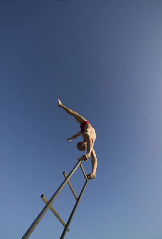 Astonishing Photos Demonstrating Art of Balance