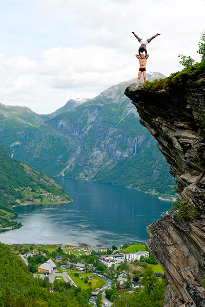Astonishing Photos Demonstrating Art of Balance