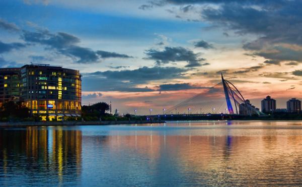 Stunning Cityscapes by Jim Boud