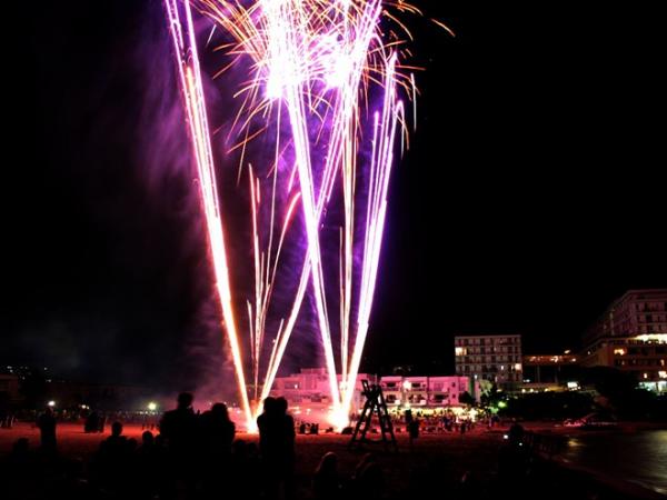 40 Spectacular Fireworks Photography
