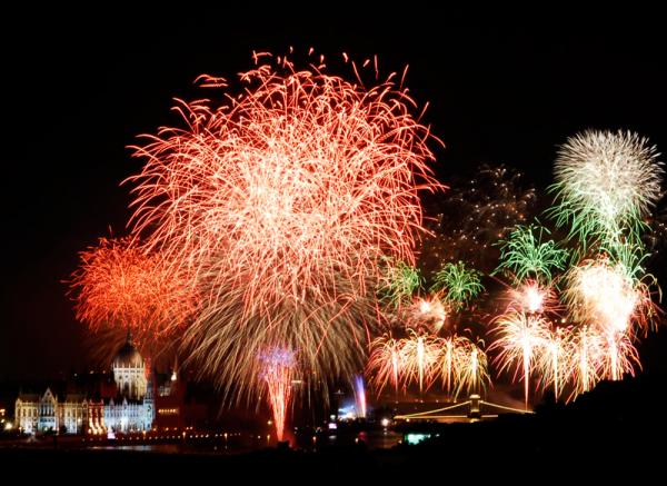 40 Spectacular Fireworks Photography