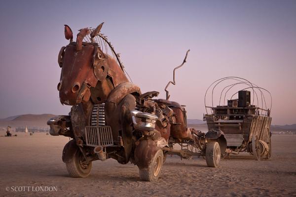 Burning Man : Photography by Scott London