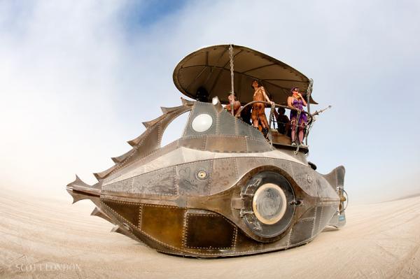 Burning Man : Photography by Scott London