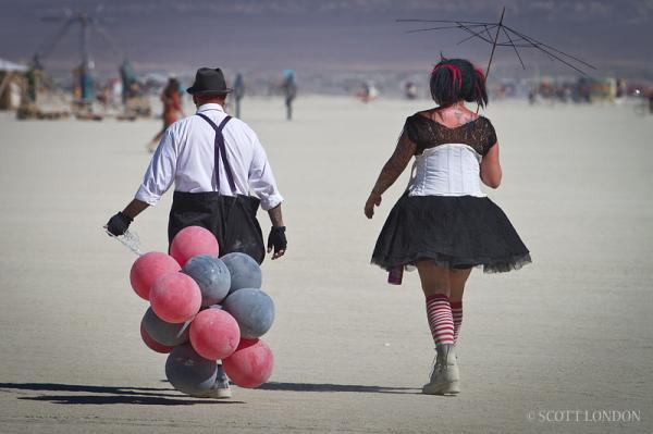 Burning Man : Photography by Scott London