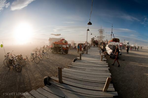 Burning Man : Photography by Scott London