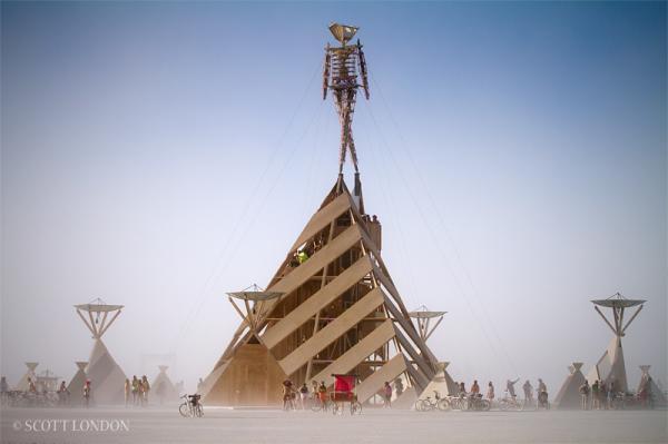 Burning Man : Photography by Scott London