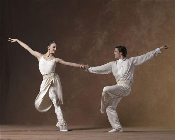 Photography by Lois Greenfield