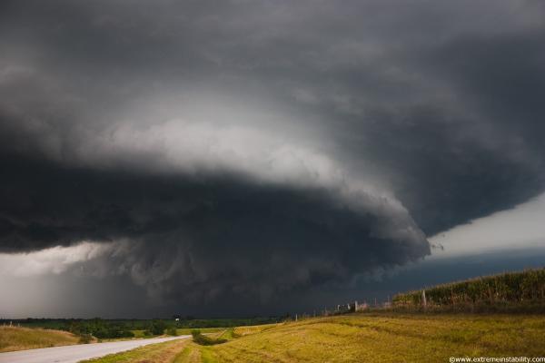 Storm Photography by Mike Hollingshead