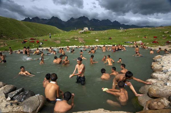Documentary Photography by Michael Yamashita