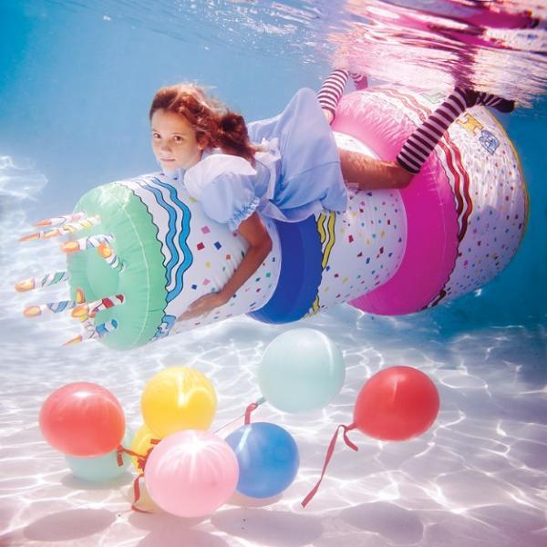 Alice in WaterLand by Elena Kalis