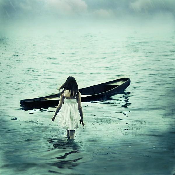 Conceptual Photography by Julie de Waroquier